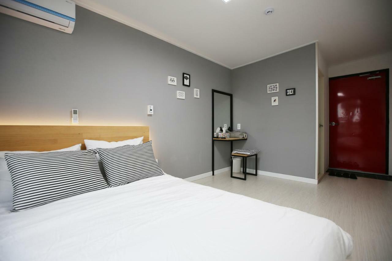 Ian Guesthouse Jeju Buitenkant foto